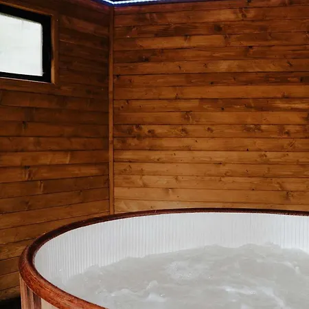 Сasa de vacaciones Na Drzewie Radziejowice Blisko Suntago Budy Mszczonowskie